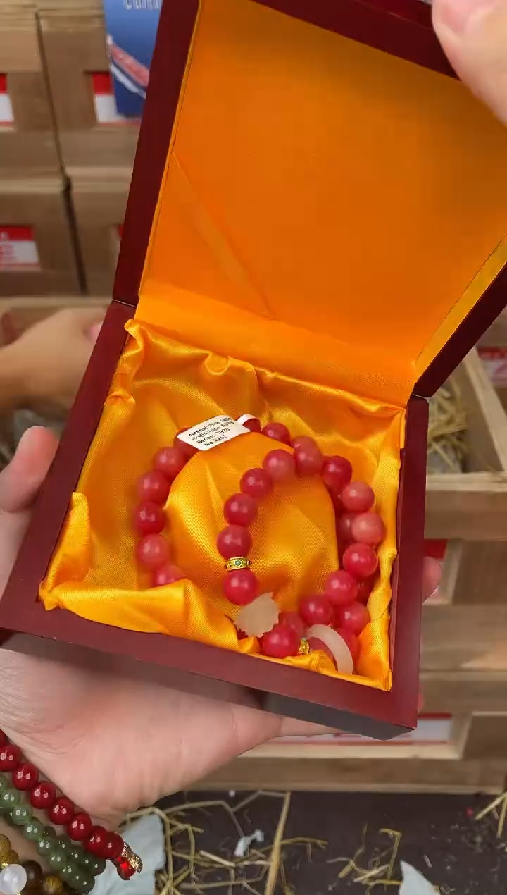 小满优赐闪购商品V无礼盒