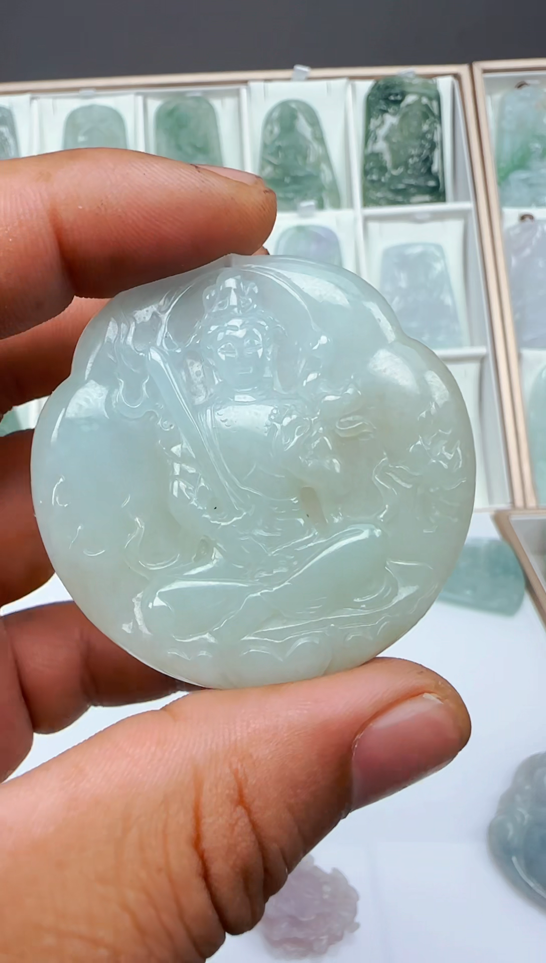 【闪购商品】翡翠颈饰未镶嵌天然A货翡翠