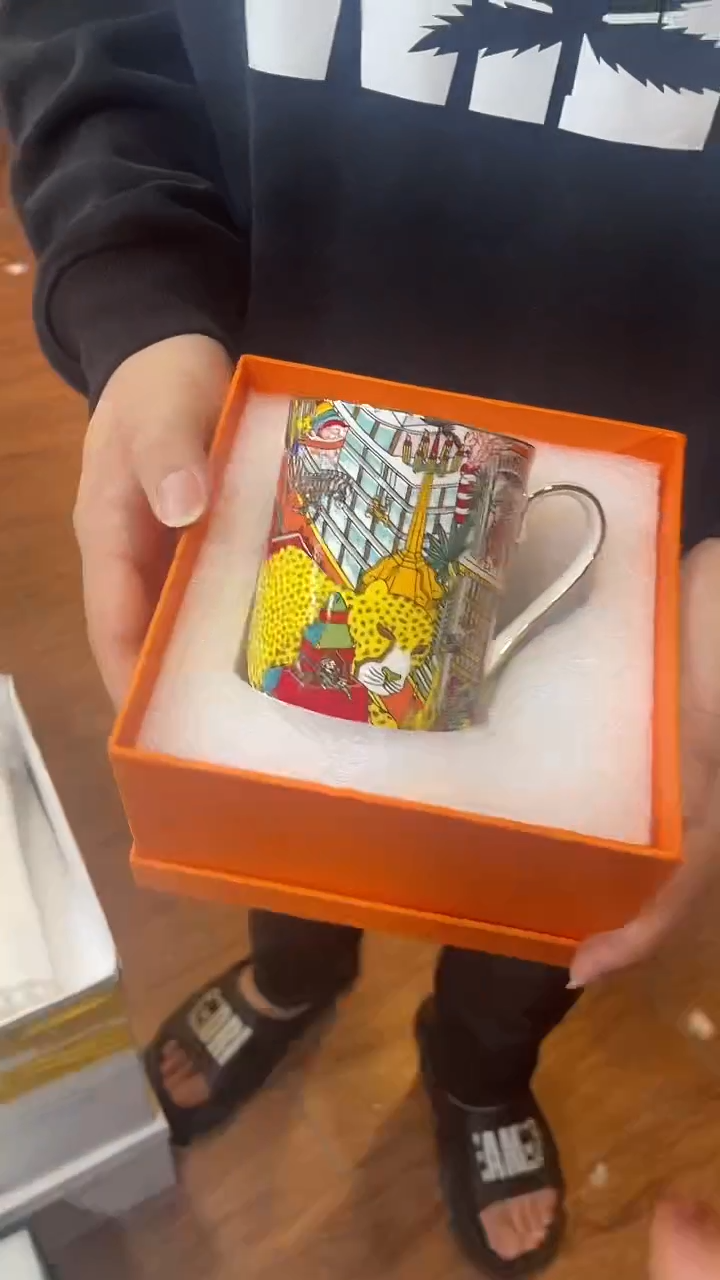 杯鸿辉家品牌瓷器，京东包邮！