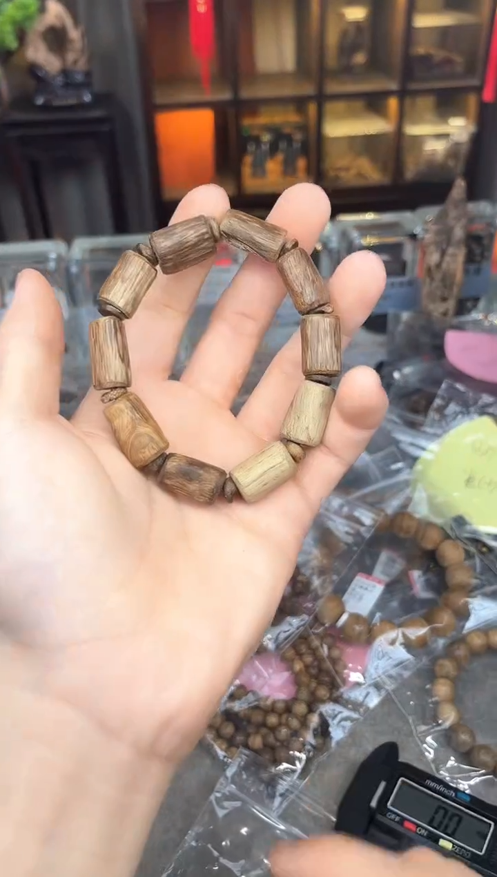 【闪购商品】沉香手串100号加里曼丹多样性发货1条