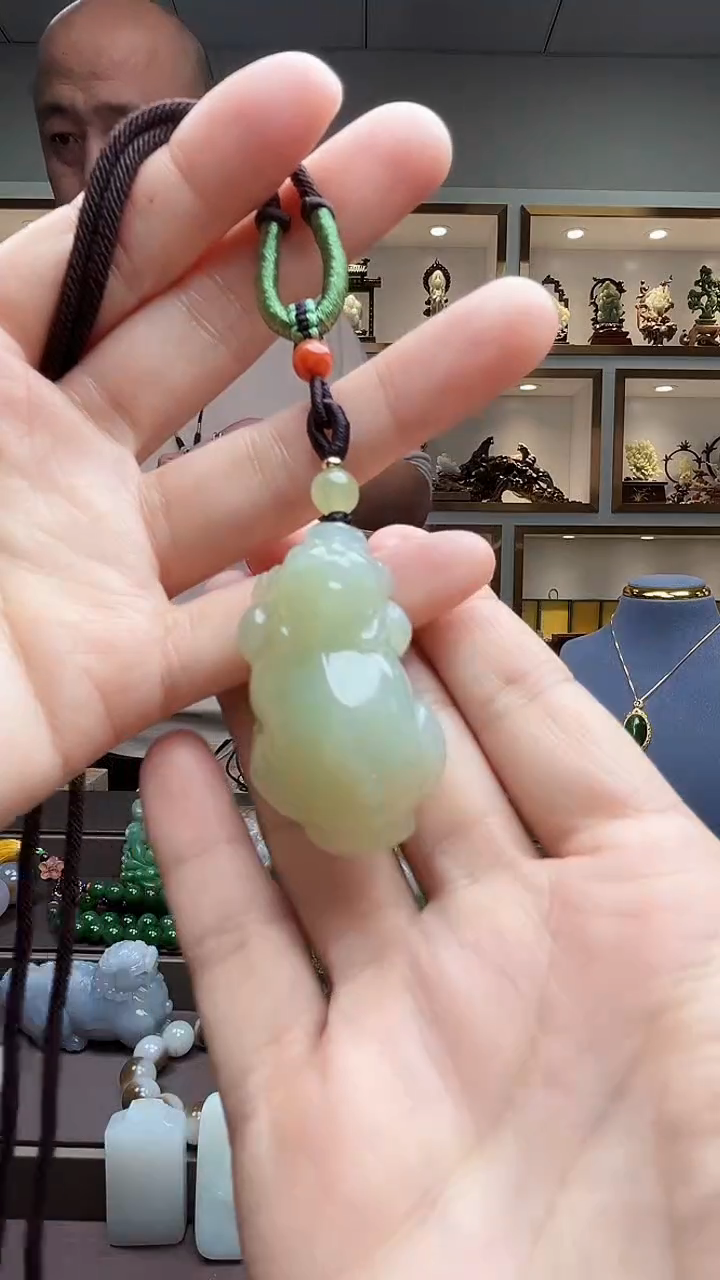 【闪购商品】和田玉颈饰未镶嵌苏