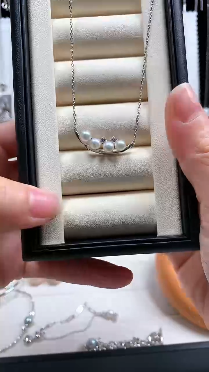 【闪购商品】海水珍珠颈饰银S925镶嵌海水珍珠4珠款套链