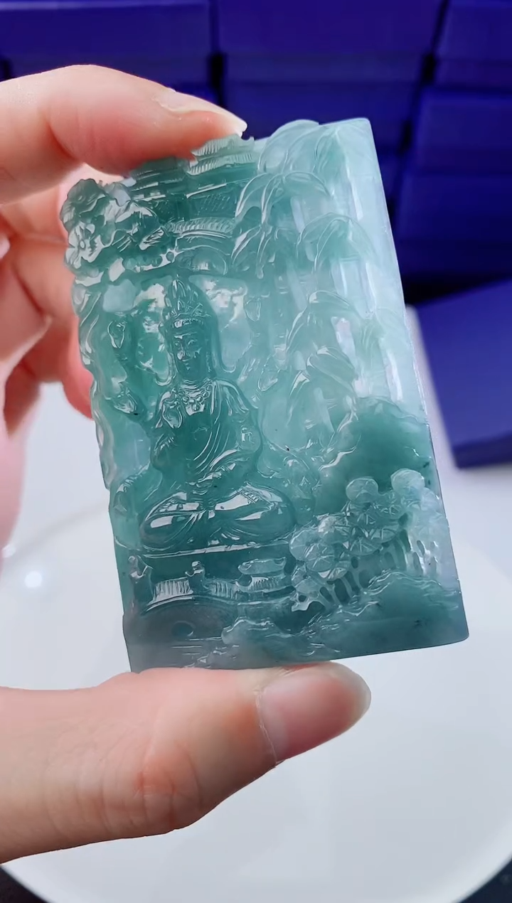 【闪购商品】翡翠颈饰未镶嵌        