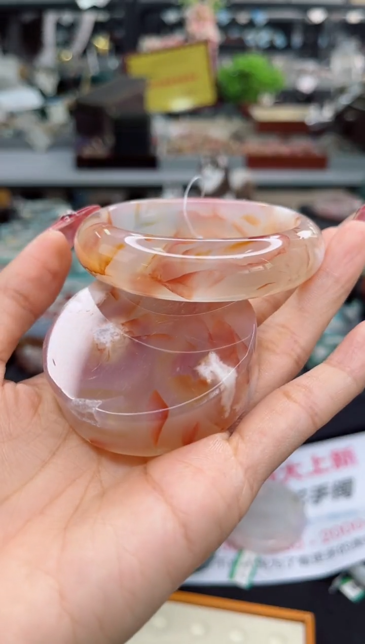 【闪购商品】石英质玉手镯未镶嵌57圈口（赠品镯心）S90917