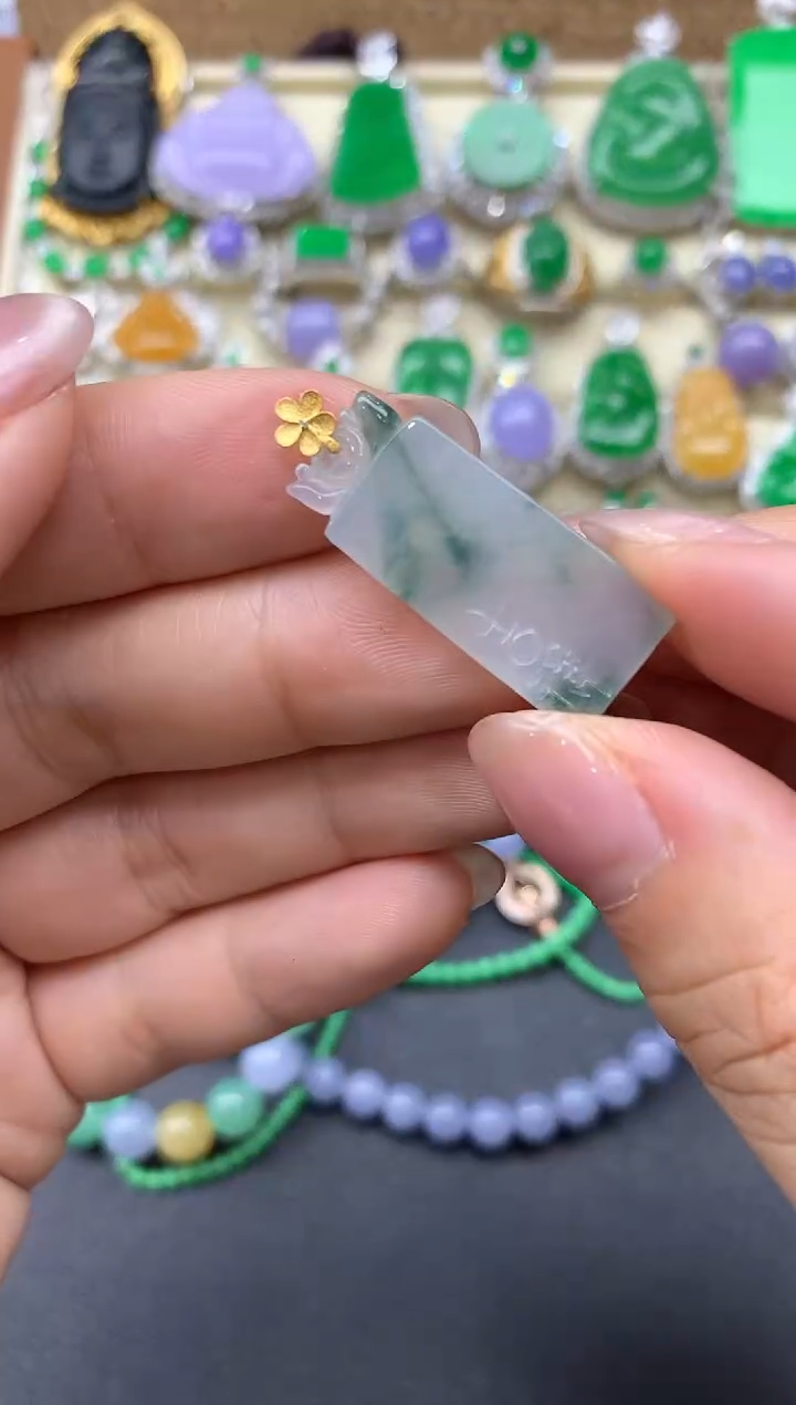 【闪购商品】翡翠颈饰18K金镶嵌136-中国好珍宝