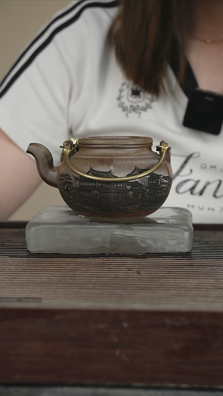 茶壶紫砂111号400CC