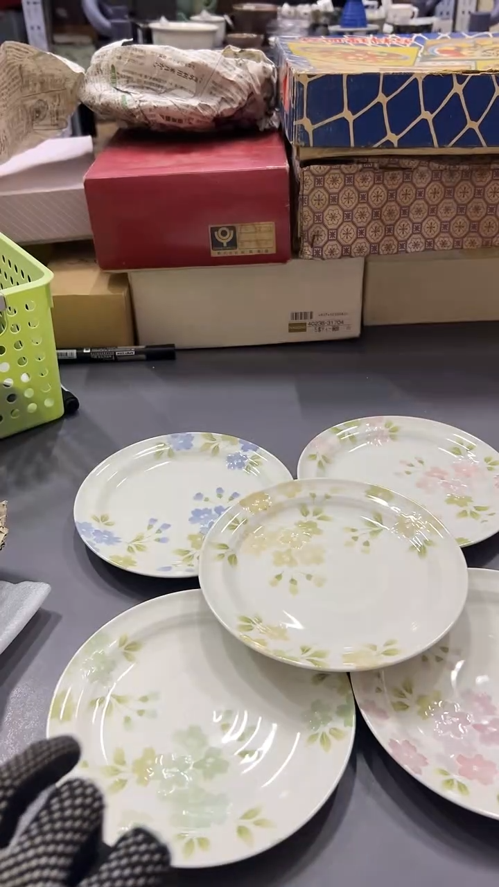 瓷片满38包邮，编号：E016 5只宇野千代