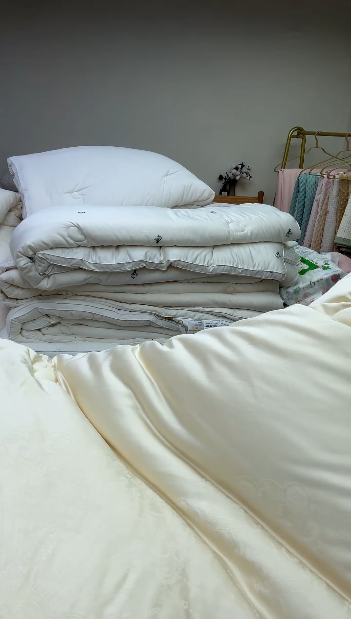 95%以上黄200*230//8左右冬被