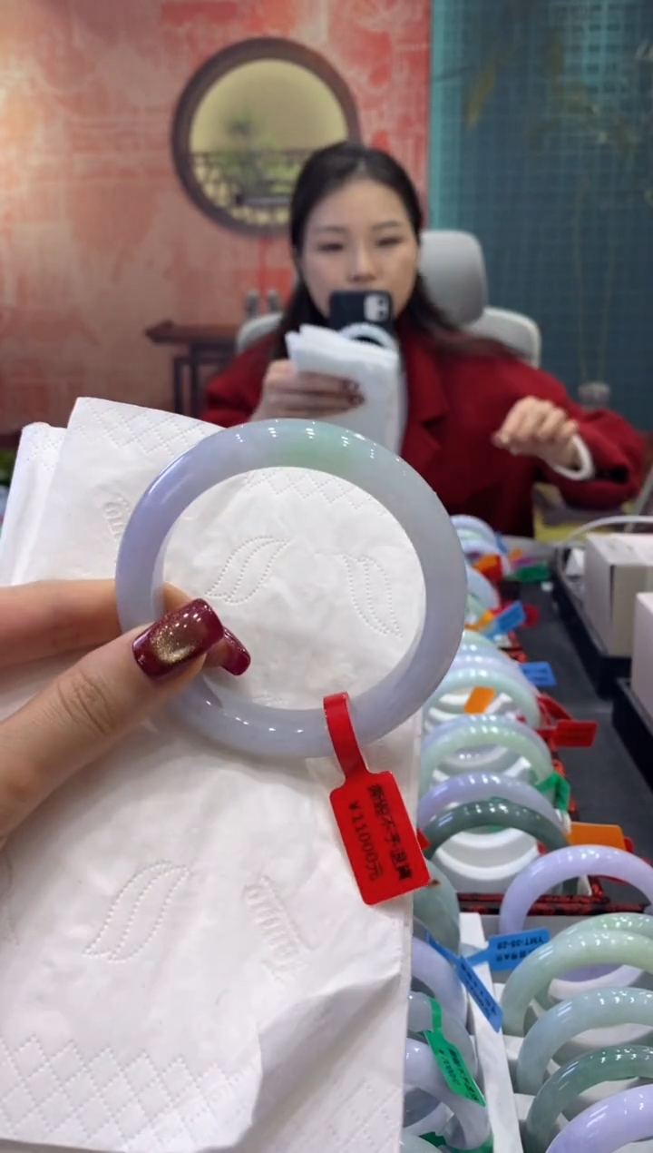 【闪购商品】翡翠手镯未镶嵌多人02156