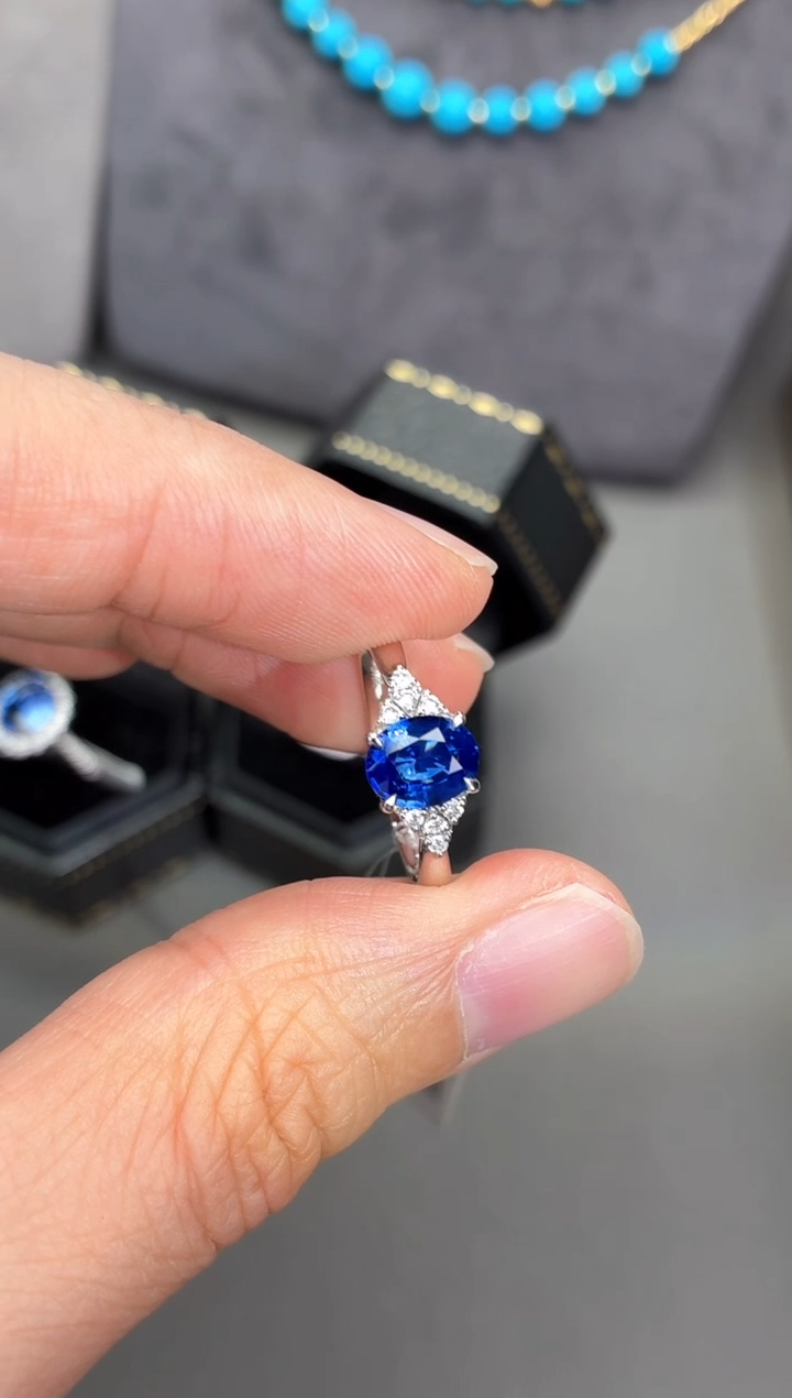 戒指蓝宝石18K金镶嵌【闪购】1.39ct/七天鉴赏