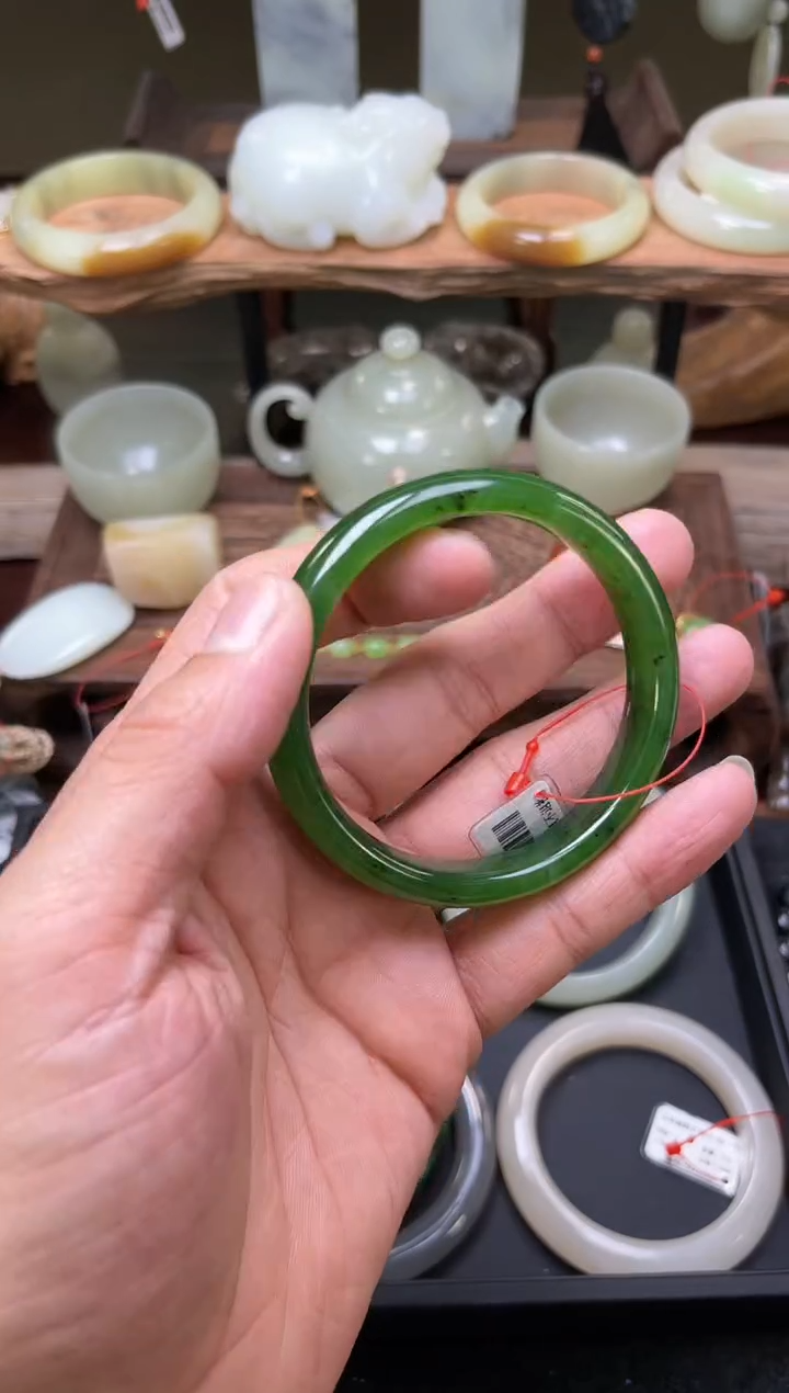 【闪购商品】和田玉手镯未镶嵌俄七碧玉 57圈 9002306