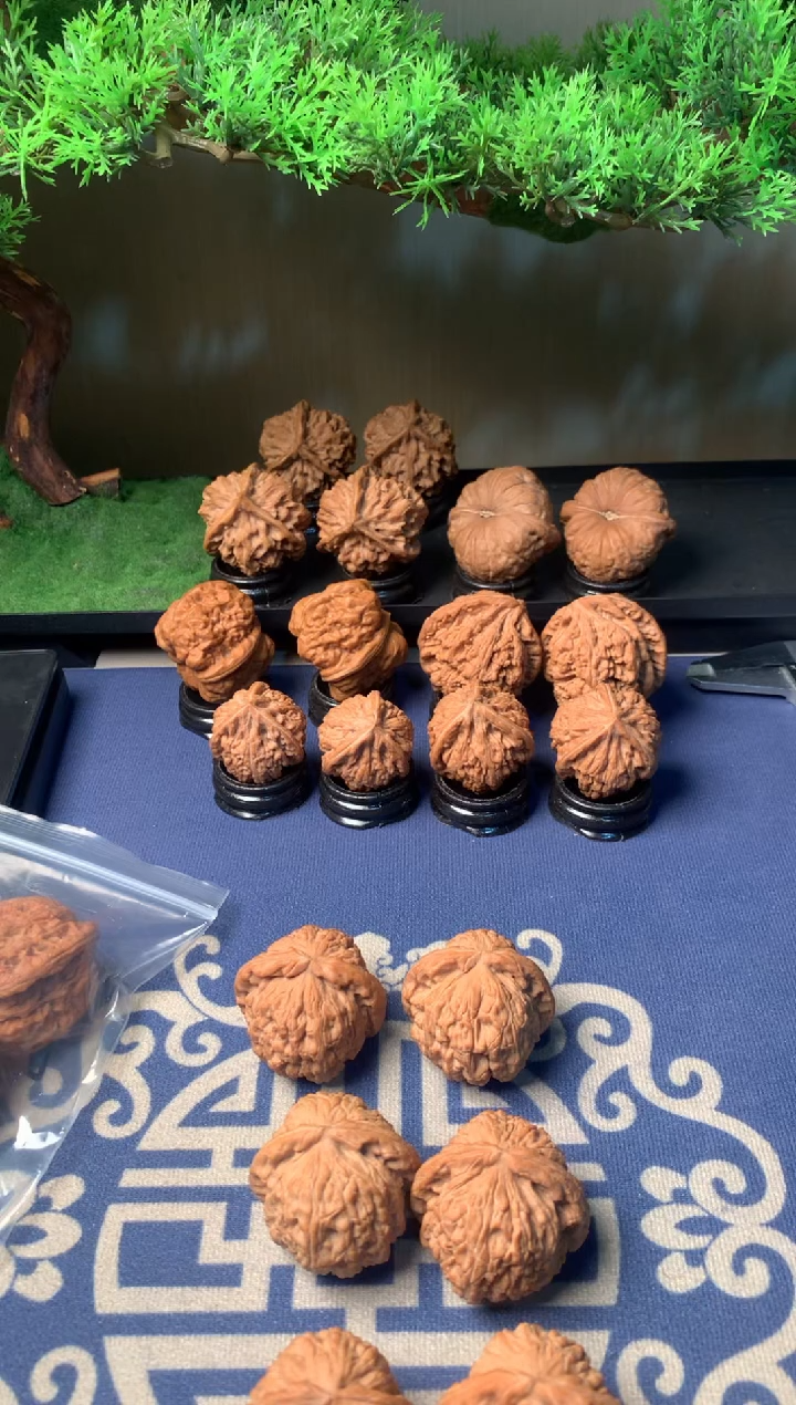 【闪购商品】文玩核桃吊坠40闷白