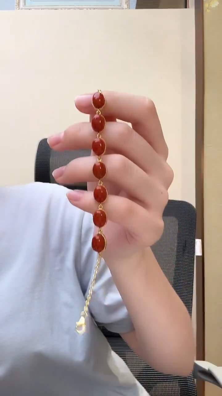 颈饰未镶嵌南红玛瑙手链