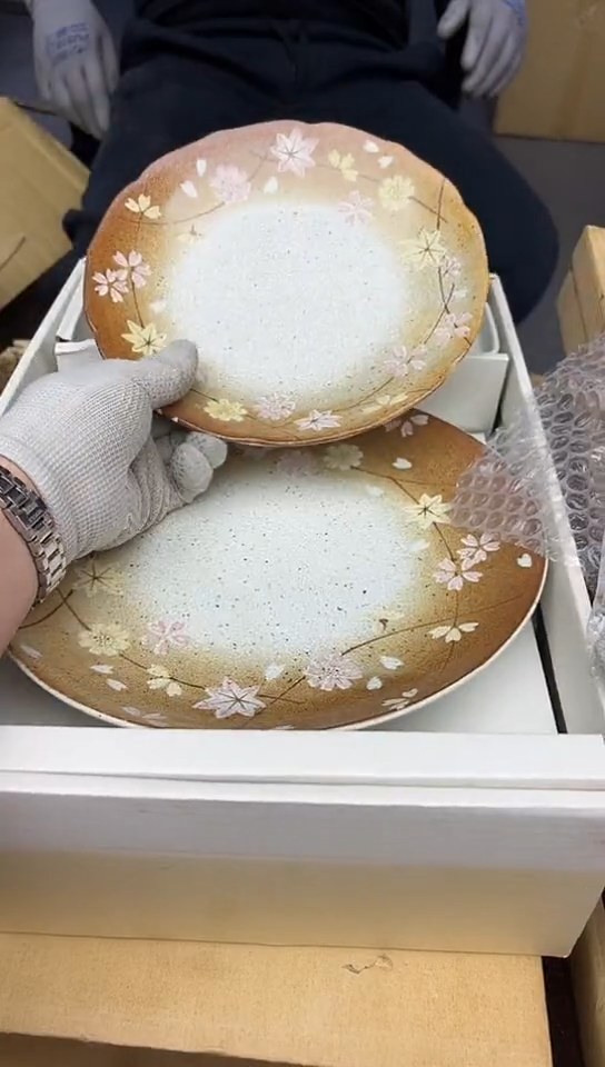 【闪购商品】7件中古回流瓷器好看，谨慎参拍