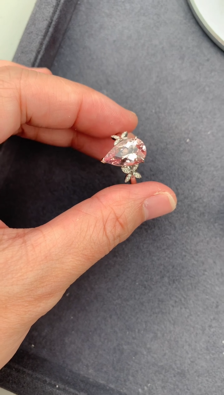 【闪购商品】绿柱石（摩根石）戒指18K金镶嵌2.8ct粉摩根戒指