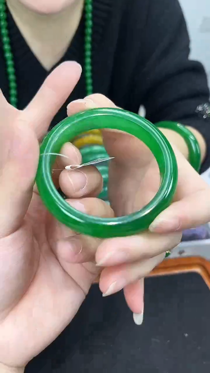 【闪购商品】砖雕s34 正阳绿正圈手镯 圈口53-60