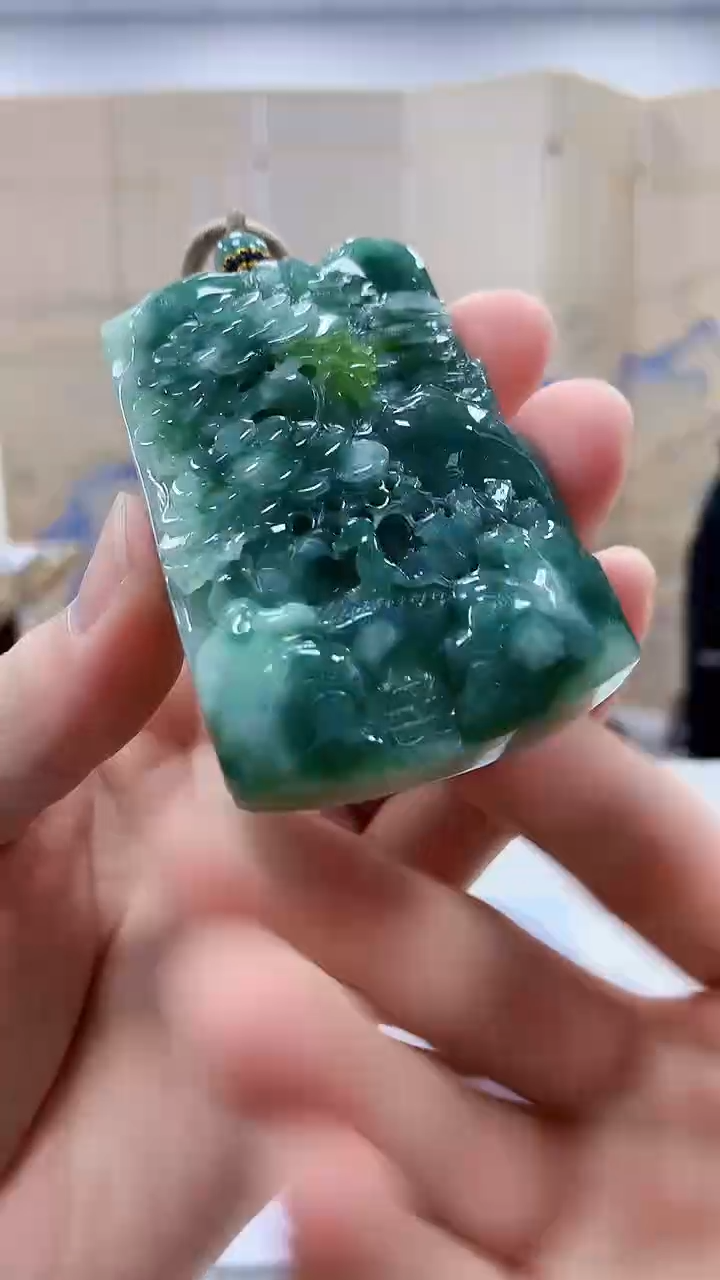 【闪购商品】定制翡翠未镶嵌4917bb-毛货挂件99