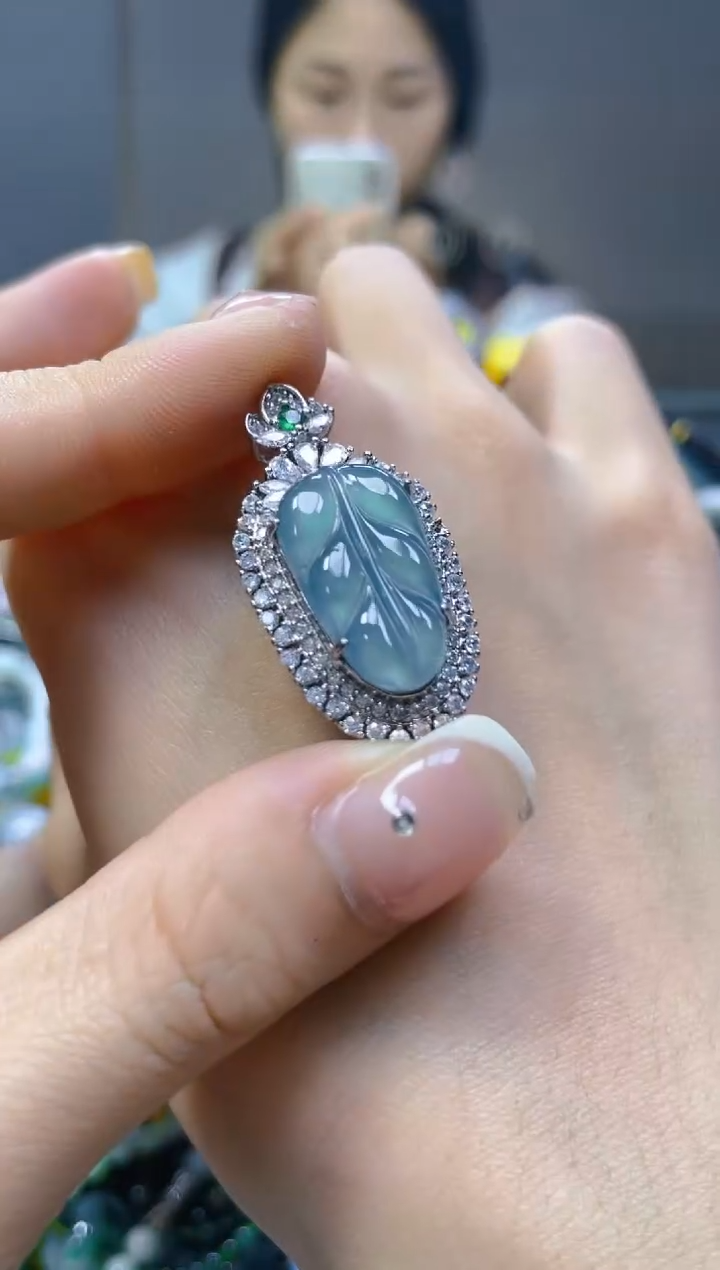 翡翠未镶嵌颈饰/S/翡翠A货一图一物