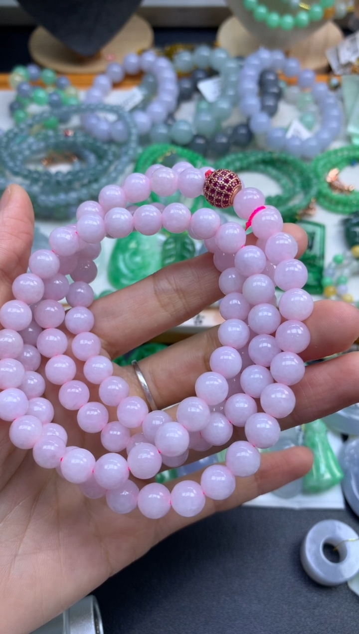 翡翠挂件未镶嵌翡翠