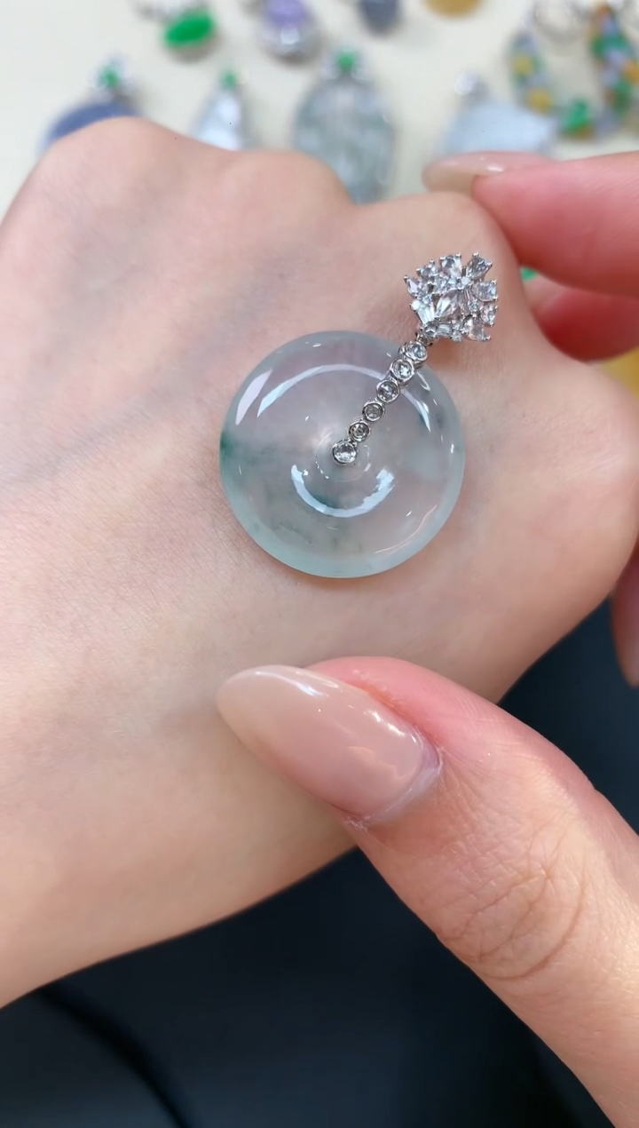 【闪购商品】翡翠吊坠(不含链)18K金镶嵌A813|13800