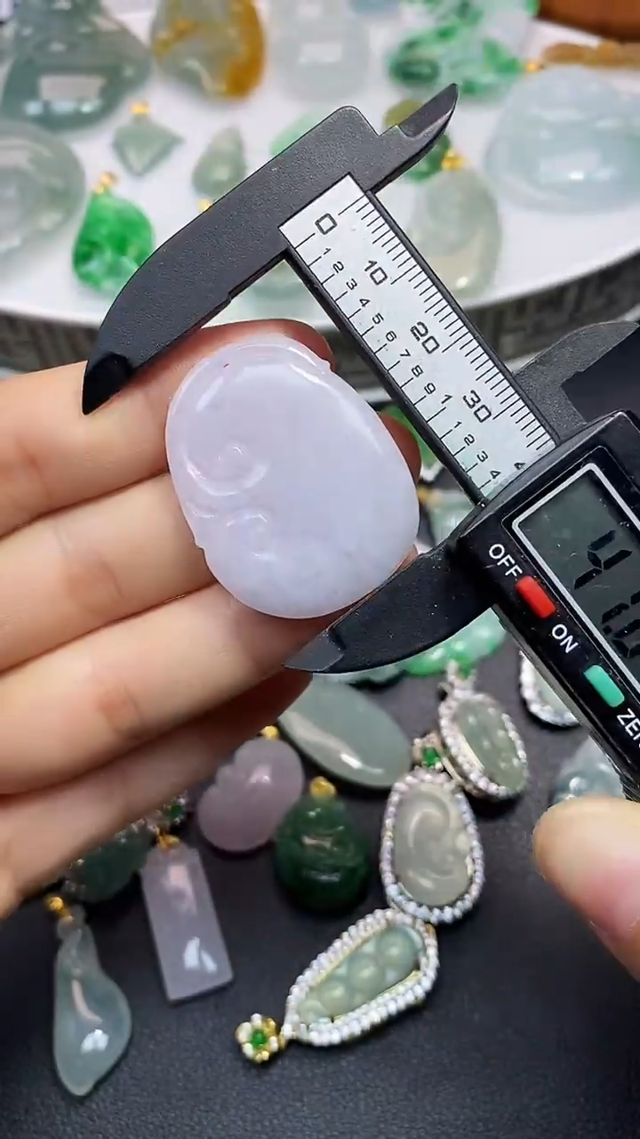 颈饰未镶嵌翡翠吊坠