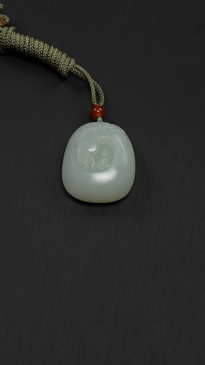 和田玉未镶嵌颈饰0