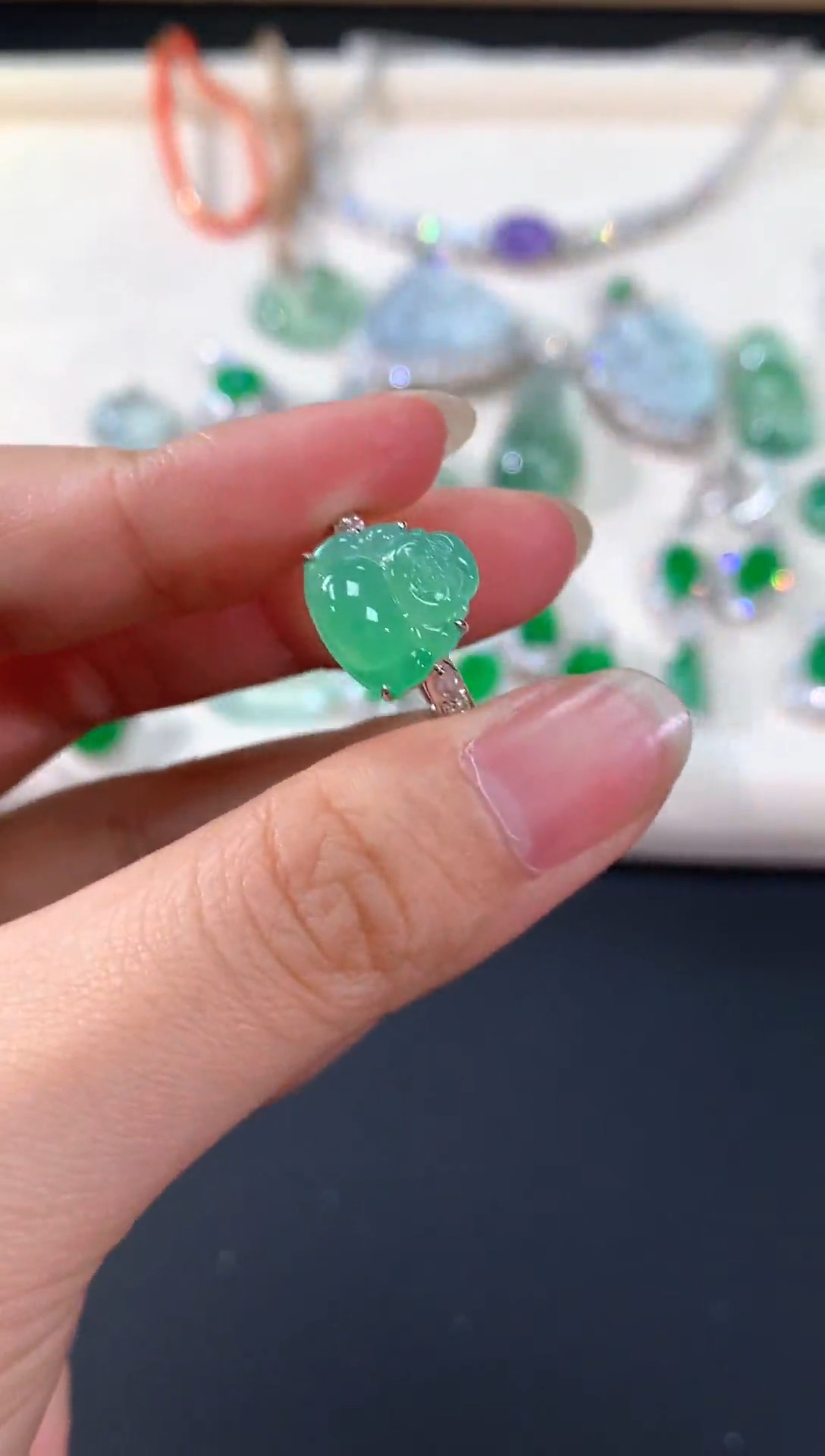 【闪购商品】翡翠戒指18K金镶嵌A17|9800