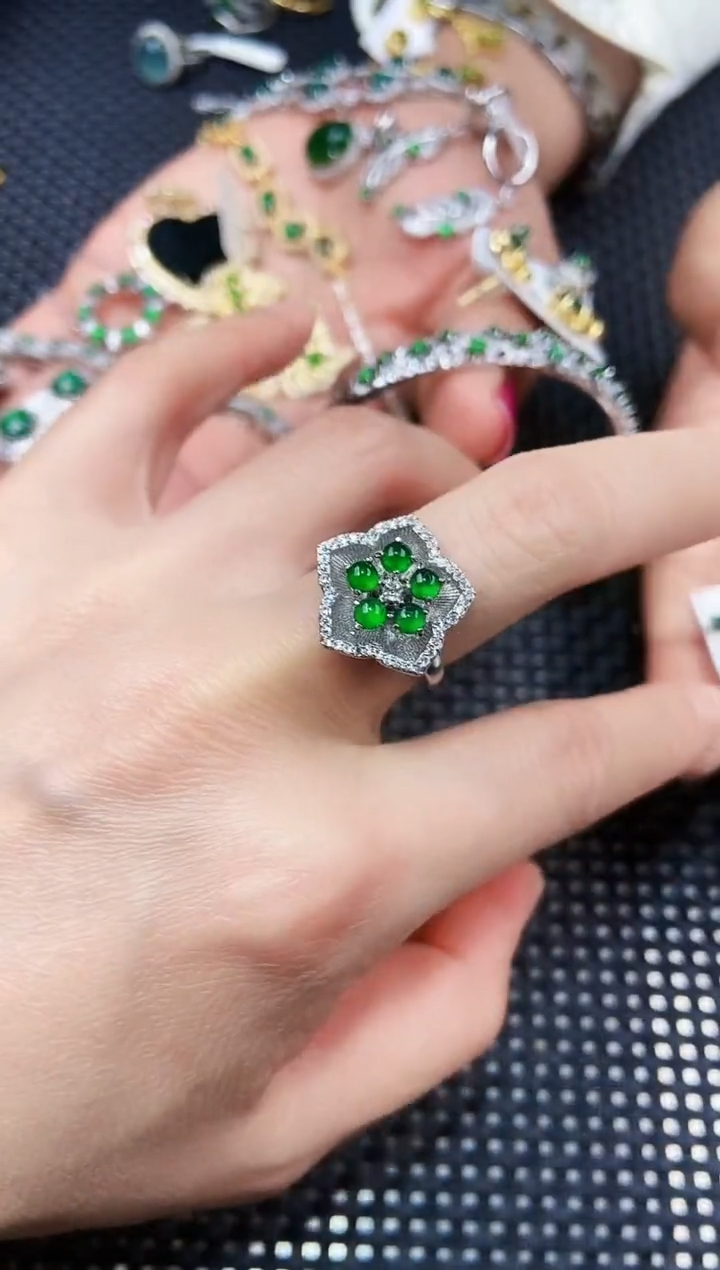 【闪购商品】翡翠戒指未镶嵌11111111