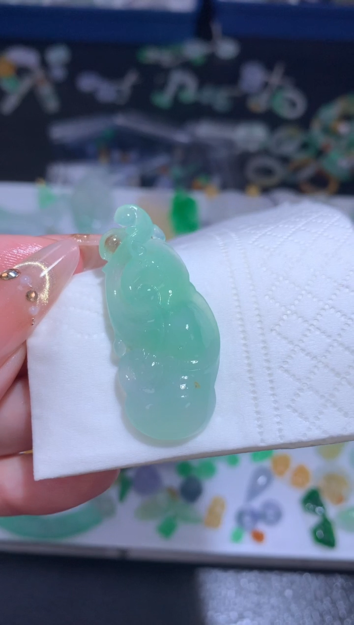 未镶嵌定制翡翠如意