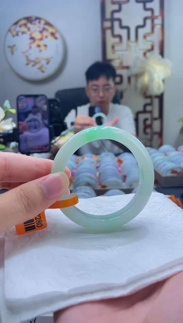 未镶嵌手镯翡翠225-54