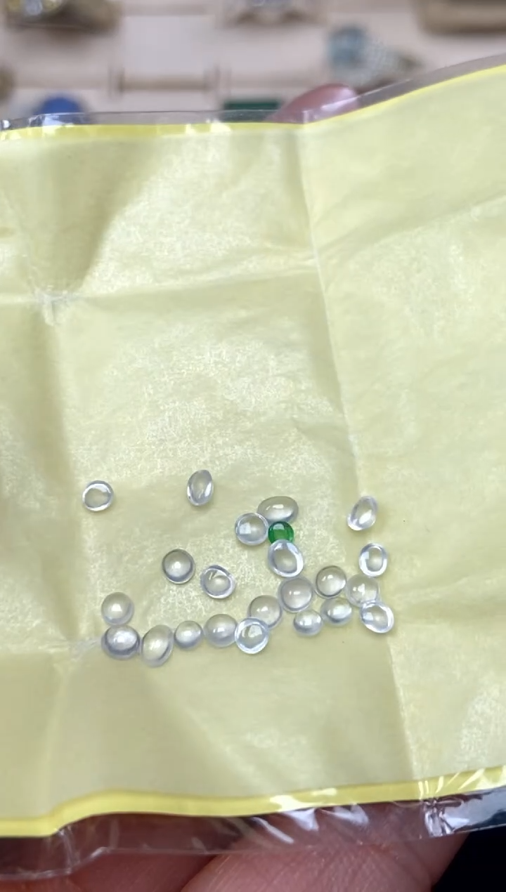 未镶嵌定制翡翠56天然缅甸A货翡翠蛋面