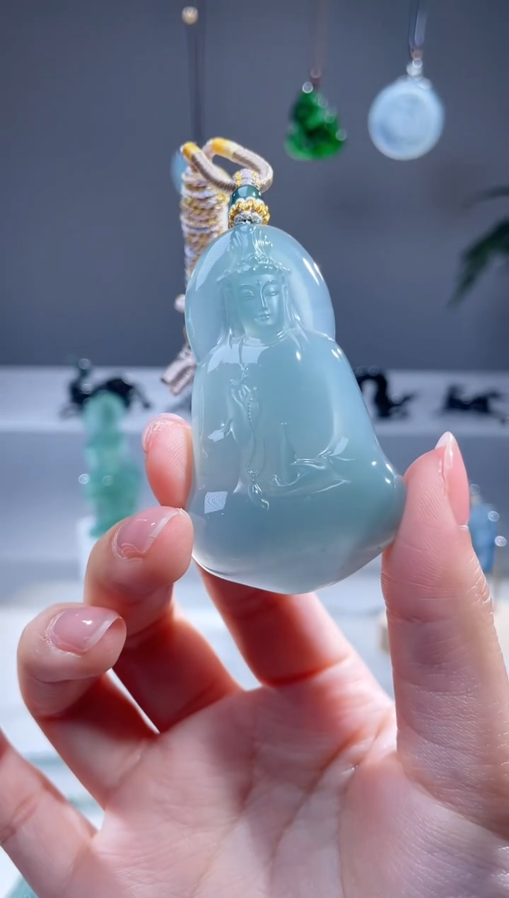 【闪购商品】翡翠颈饰未镶嵌天然A货翡翠观音