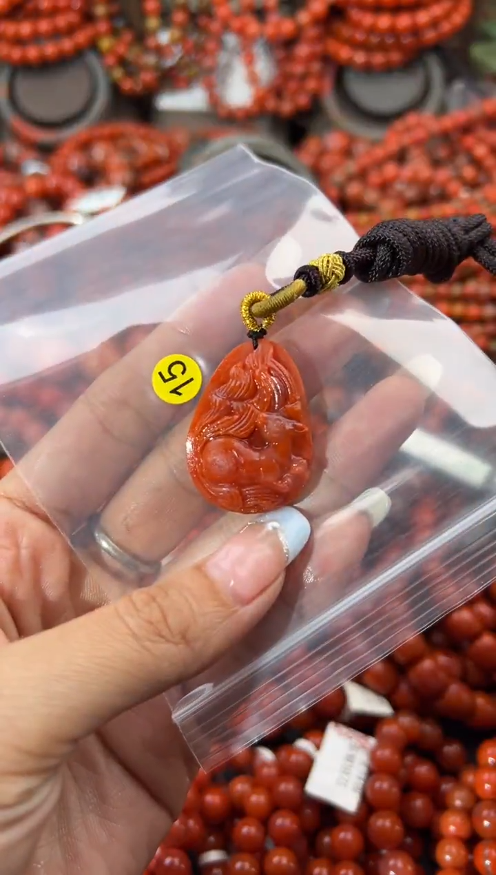 未镶嵌手串南红玛瑙F****d21+