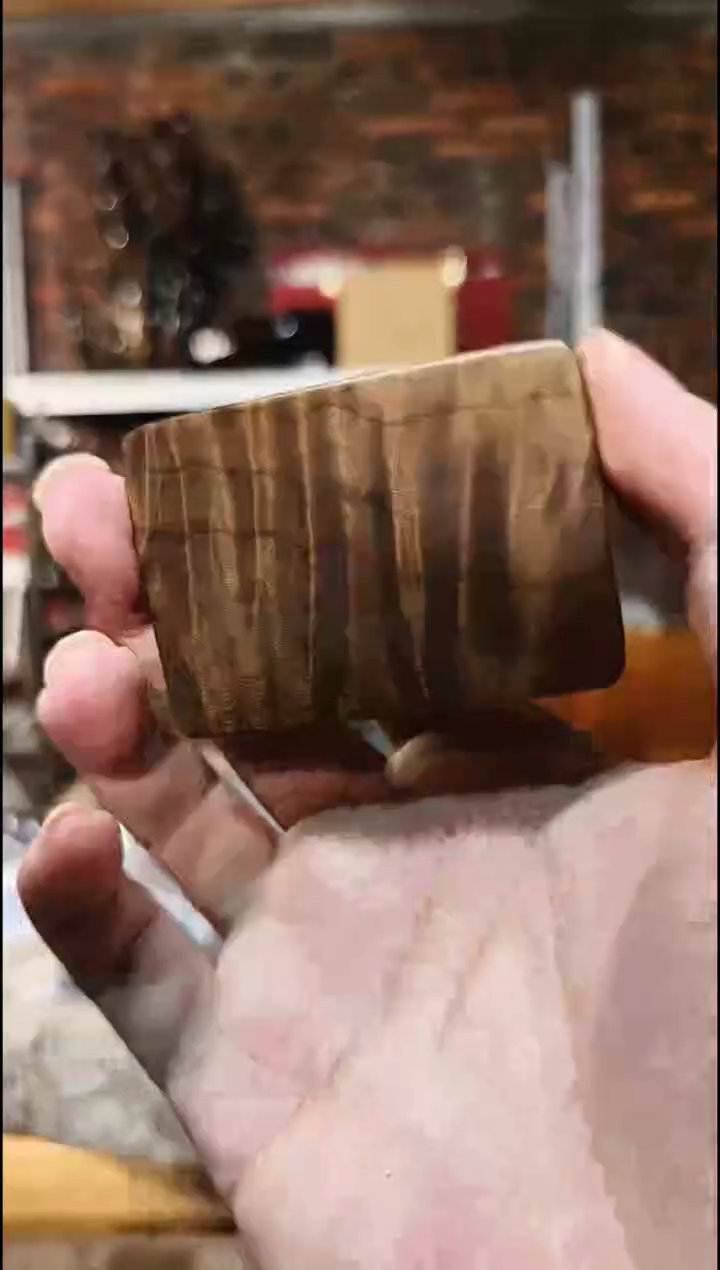 金丝楠无事牌手把件