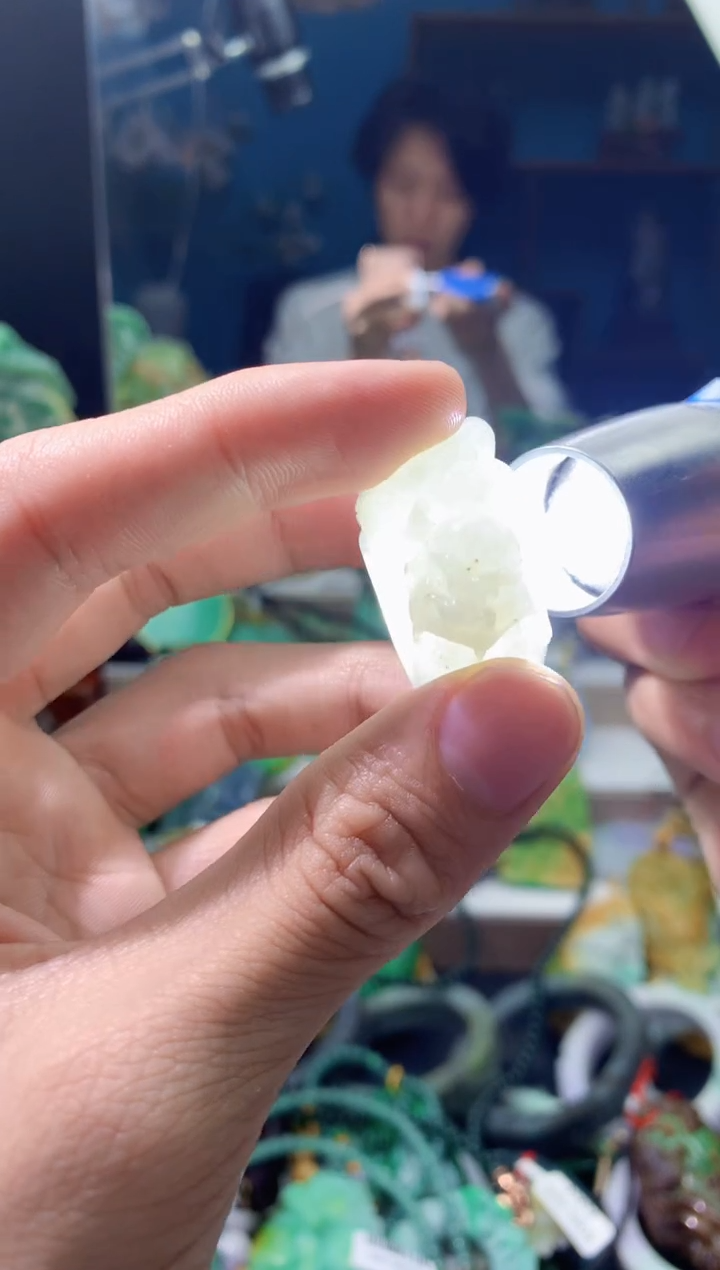 颈饰未镶嵌翡翠翡翠天然缅甸a货翡翠