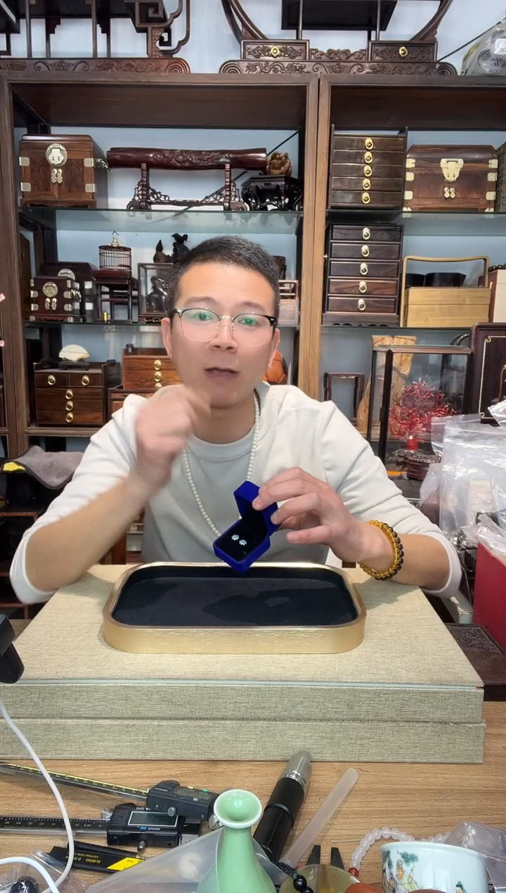 661所见即所得  花耳钉