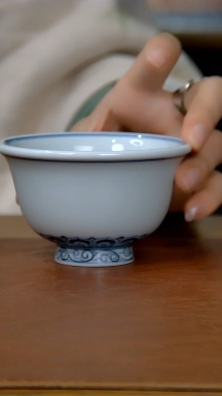 【闪购商品】仿明宝相大压手杯（柴窑）