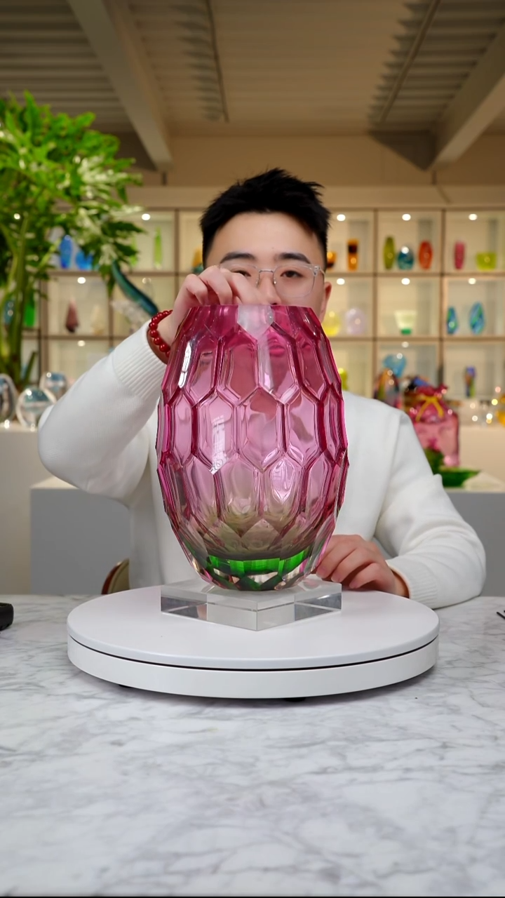 摆件金红绿凹面设计款花器