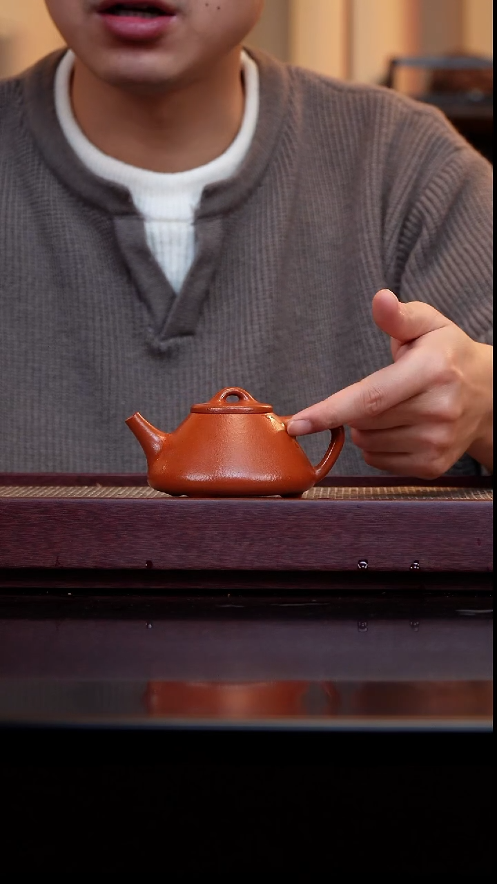 茶壶紫砂用****2 黄龙山红泥-微瑕铁质过多子冶180cc
