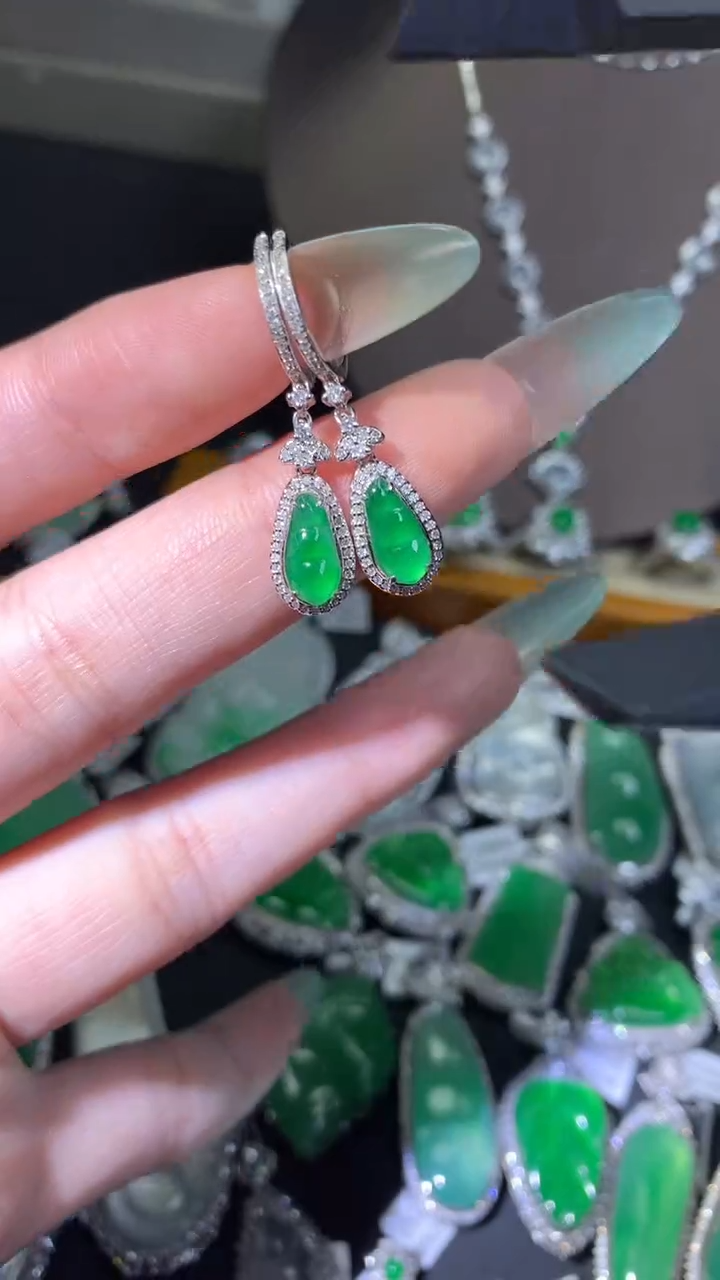 吊坠(不含链)18K金镶嵌翡翠耳坠