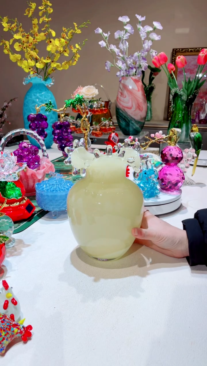 【闪购商品】琉璃手工艺品   奶油黄水滴花瓶微瑕