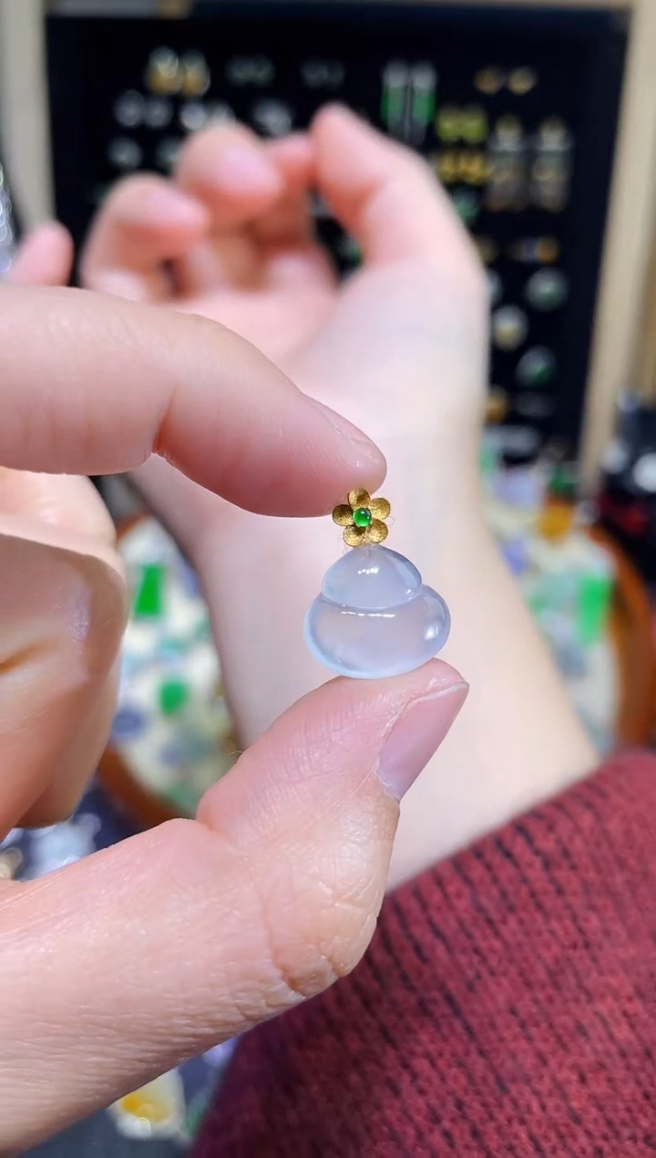 【闪购商品】翡翠颈饰18K金镶嵌高冰玻超胖葫芦吊坠