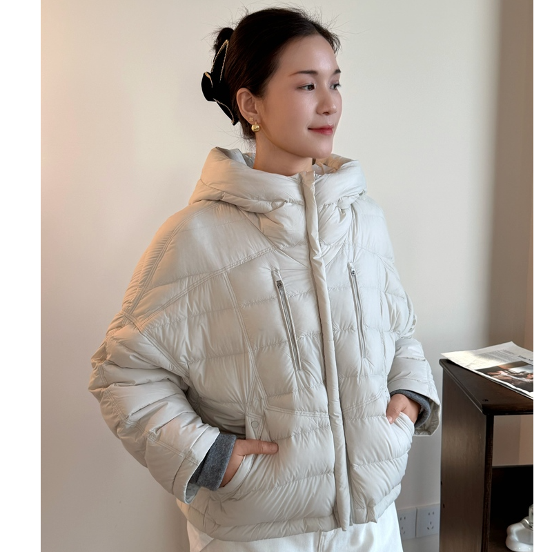 秋冬江南轻薄洋气拼接针织袖女士鹅绒服（260038）0301