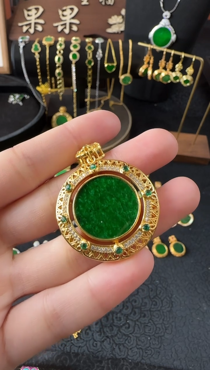 【闪购商品】翡翠颈饰银S925镶嵌吊坠