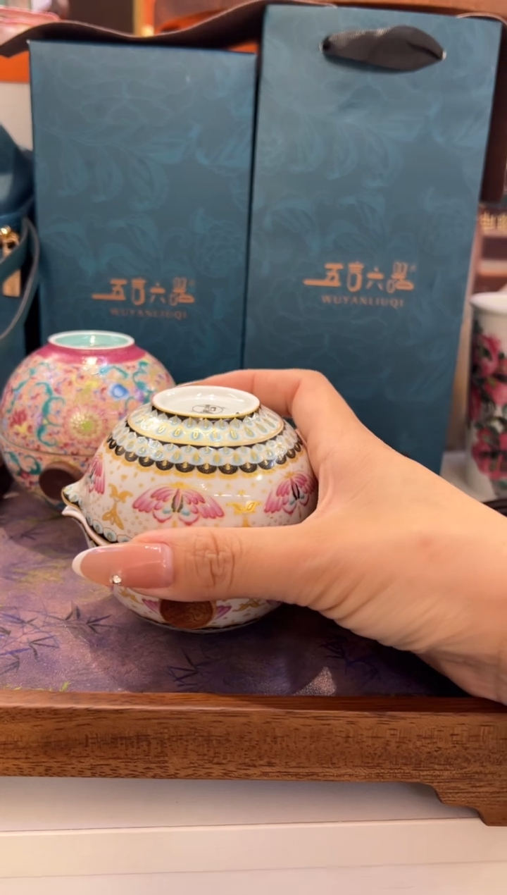 瓷片小乔闪购链接