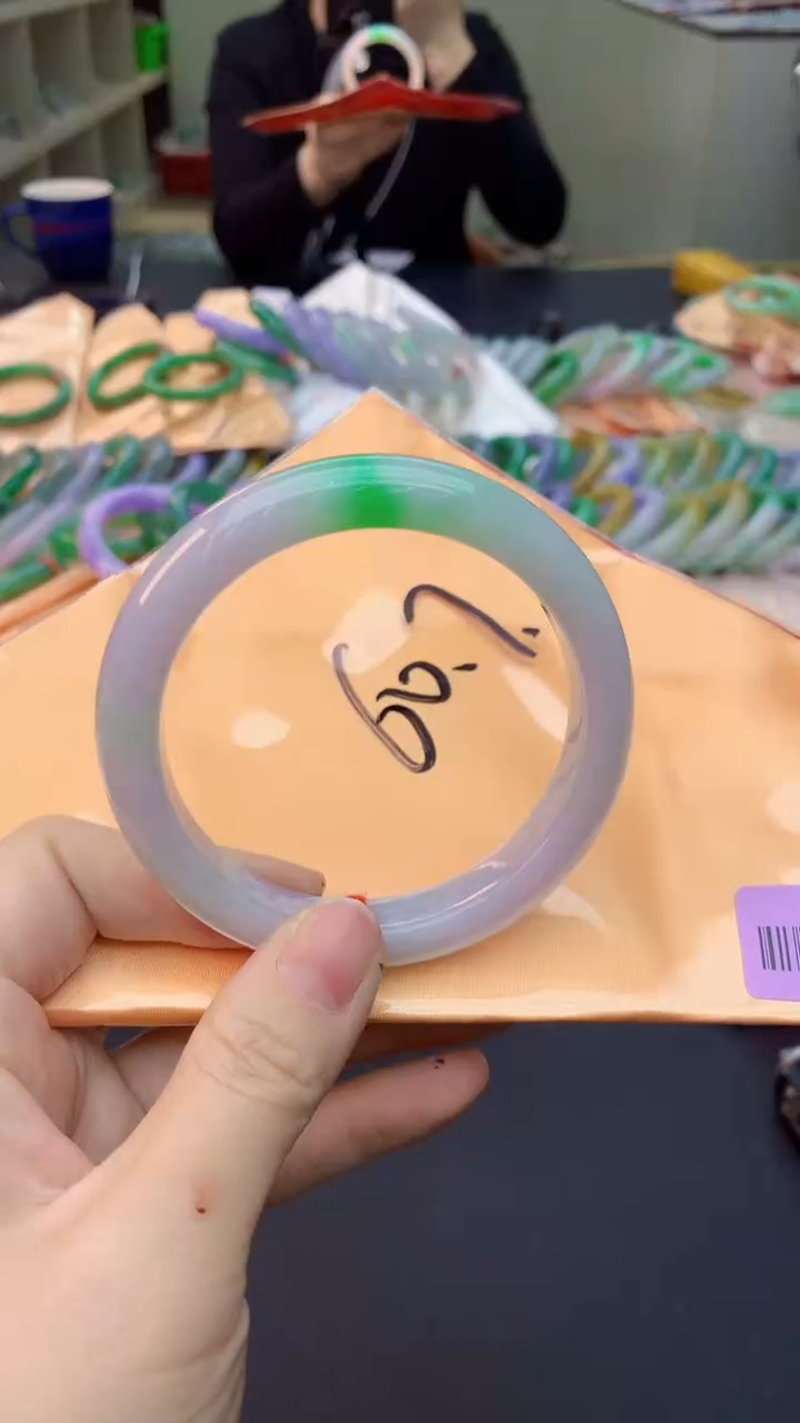 【闪购商品】翡翠手镯未镶嵌0179691057