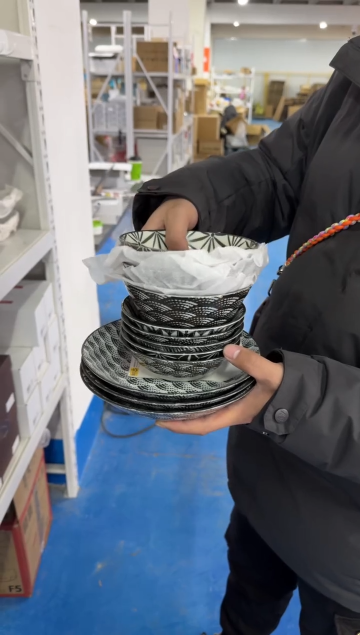 瓷11头  komon 3碗3盘5钵