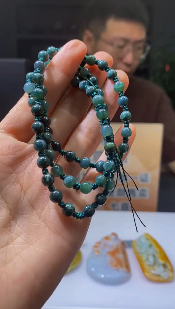 翡翠未镶嵌颈饰SH0811010