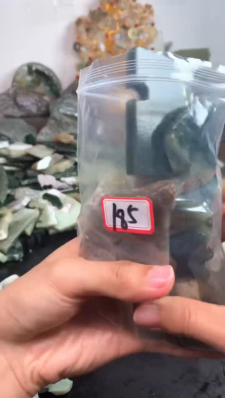 未镶嵌和田玉摆件185