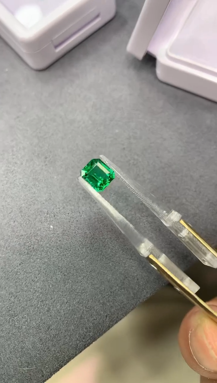 【闪购商品】祖母绿裸石未镶嵌1.3ct GUILD 极微油 